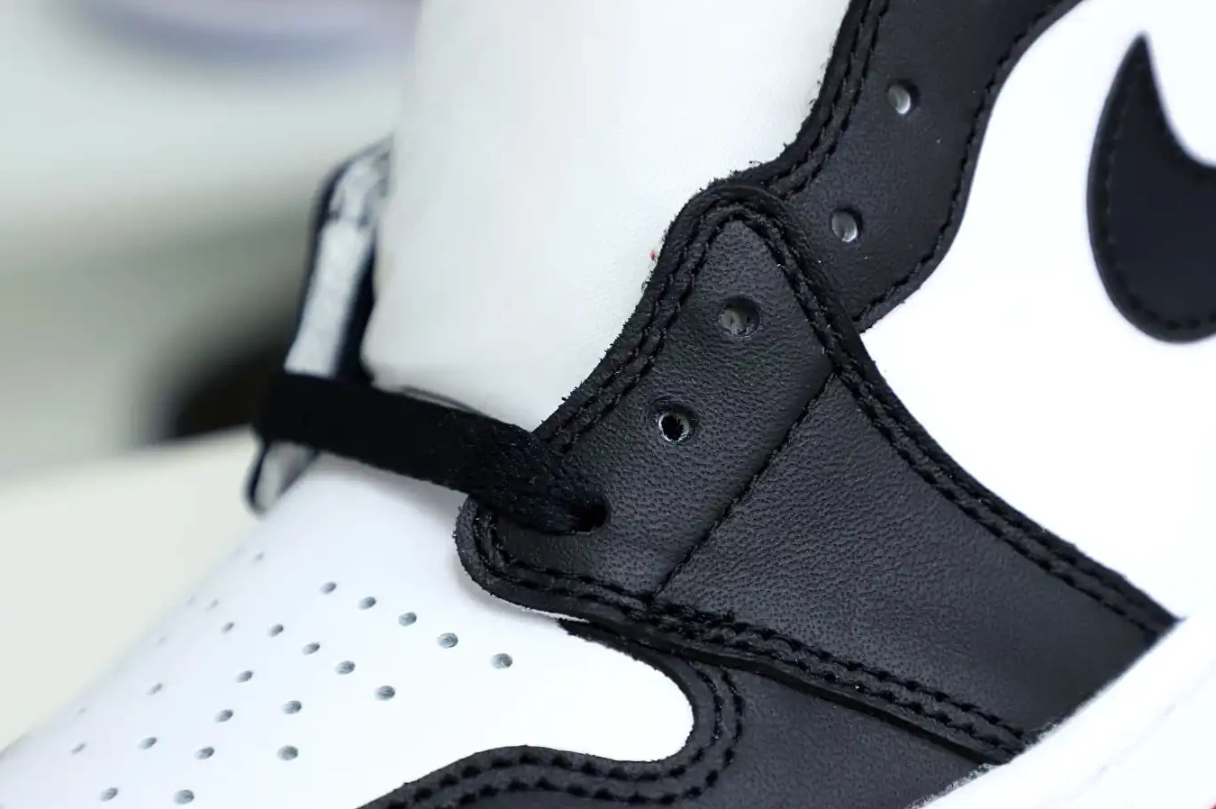 Toe Jordan Air Retro (2016) Black 1 0531